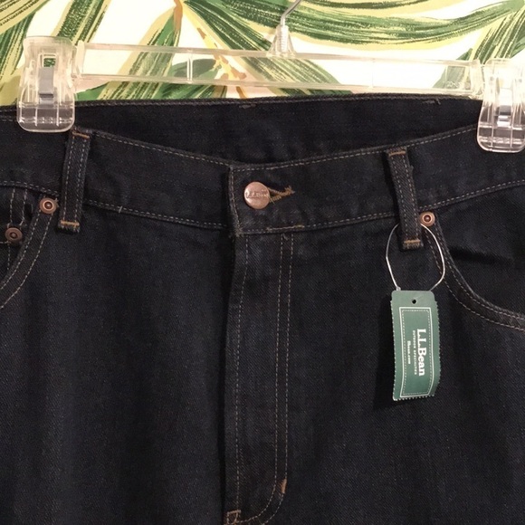 NWT L.L. Bean Men’s Dark Indigo Jeans 38 W X 30 L - Picture 2 of 6
